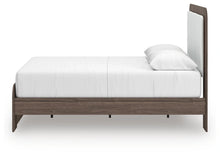 Load image into Gallery viewer, Kendanport Upholstered Bed