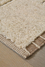 Load image into Gallery viewer, Clayman Rug