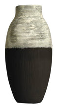 Load image into Gallery viewer, Girtha Vase