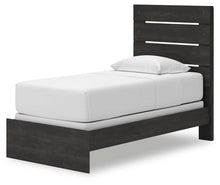 Load image into Gallery viewer, Hollivern Bed