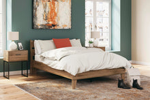 Load image into Gallery viewer, Deanlow Bed