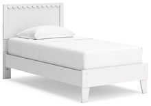 Load image into Gallery viewer, Hallityn Bed image