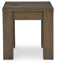 Load image into Gallery viewer, Rosswain Occasional Table Set