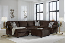 Load image into Gallery viewer, Kimlee Sectional with Chaise - 46 Furniture and Mattress Gallery