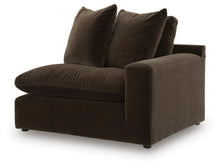 Load image into Gallery viewer, Maxton Heights Sectional