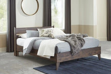 Load image into Gallery viewer, Calverson Bed