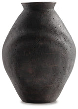 Load image into Gallery viewer, Hannela Vase