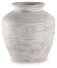 Load image into Gallery viewer, Meadie Vase