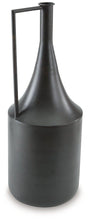 Load image into Gallery viewer, Zainforth Vase image
