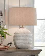 Load image into Gallery viewer, Jamon Table Lamp