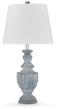 Load image into Gallery viewer, Cylerick Table Lamp