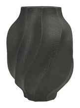 Load image into Gallery viewer, Judworth Vase