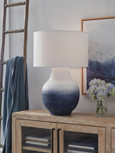 Load image into Gallery viewer, Dashland Table Lamp