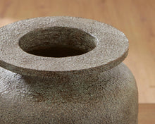 Load image into Gallery viewer, Jedwick Vase