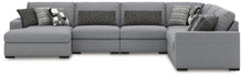 Load image into Gallery viewer, Bealton Sectional with Chaise
