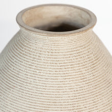 Load image into Gallery viewer, Hannela Vase