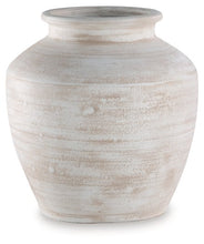 Load image into Gallery viewer, Meadie Vase