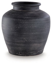 Load image into Gallery viewer, Meadie Vase
