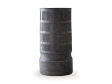 Load image into Gallery viewer, Beninworth Vase