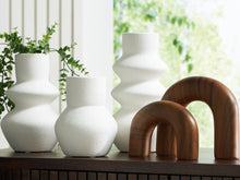 Load image into Gallery viewer, Carterworth Accessory Set (Set of 5) - 46 Furniture and Mattress Gallery