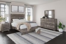 Load image into Gallery viewer, Ralinksi Bedroom Set - 46 Furniture and Mattress Gallery