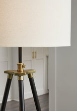 Load image into Gallery viewer, Cashner Floor Lamp