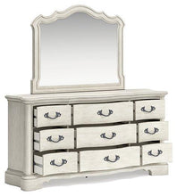 Load image into Gallery viewer, Arlendyne Bedroom Set