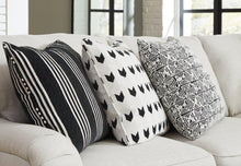 Load image into Gallery viewer, Huntsworth Sectional with Chaise