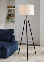 Load image into Gallery viewer, Cashner Floor Lamp