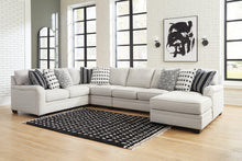Load image into Gallery viewer, Huntsworth Sectional with Chaise