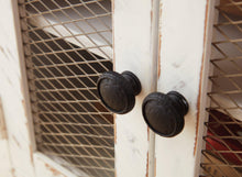 Load image into Gallery viewer, Wystfield Table Set