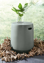 Load image into Gallery viewer, Kalmunds Stool