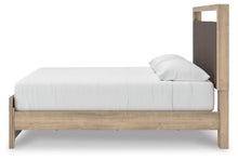 Load image into Gallery viewer, Kinlanni Upholstered Bed