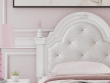 Load image into Gallery viewer, Kozlani Upholstered Bed