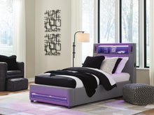 Load image into Gallery viewer, Verishaw Upholstered Bed