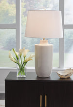 Load image into Gallery viewer, Cylener Table Lamp