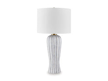 Load image into Gallery viewer, Lanwell Table Lamp