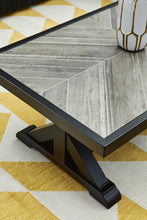 Load image into Gallery viewer, Beachcroft Outdoor Coffee Table