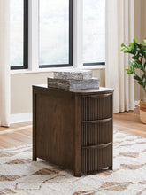 Load image into Gallery viewer, Camdill Chairside End Table