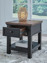 Load image into Gallery viewer, Wildenauer End Table