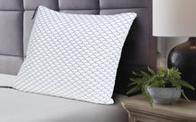 Load image into Gallery viewer, DreamCloudTM Classic / Pillow (Set of 4)