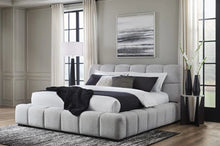 Load image into Gallery viewer, Grendusk Upholstered Bed