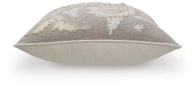 Load image into Gallery viewer, Viveka Pillow (Set of 4)