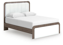 Load image into Gallery viewer, Kendanport Upholstered Bed