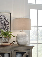 Load image into Gallery viewer, Jamon Table Lamp