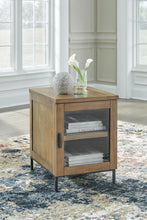 Load image into Gallery viewer, Torlanta Occasional Table Set