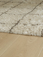 Load image into Gallery viewer, Wrenlow Rug
