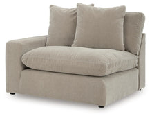 Load image into Gallery viewer, Maxton Heights Sectional
