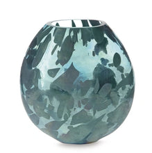 Load image into Gallery viewer, Cartshaw Vase

