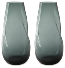 Load image into Gallery viewer, Beamund Vase (Set of 2)
